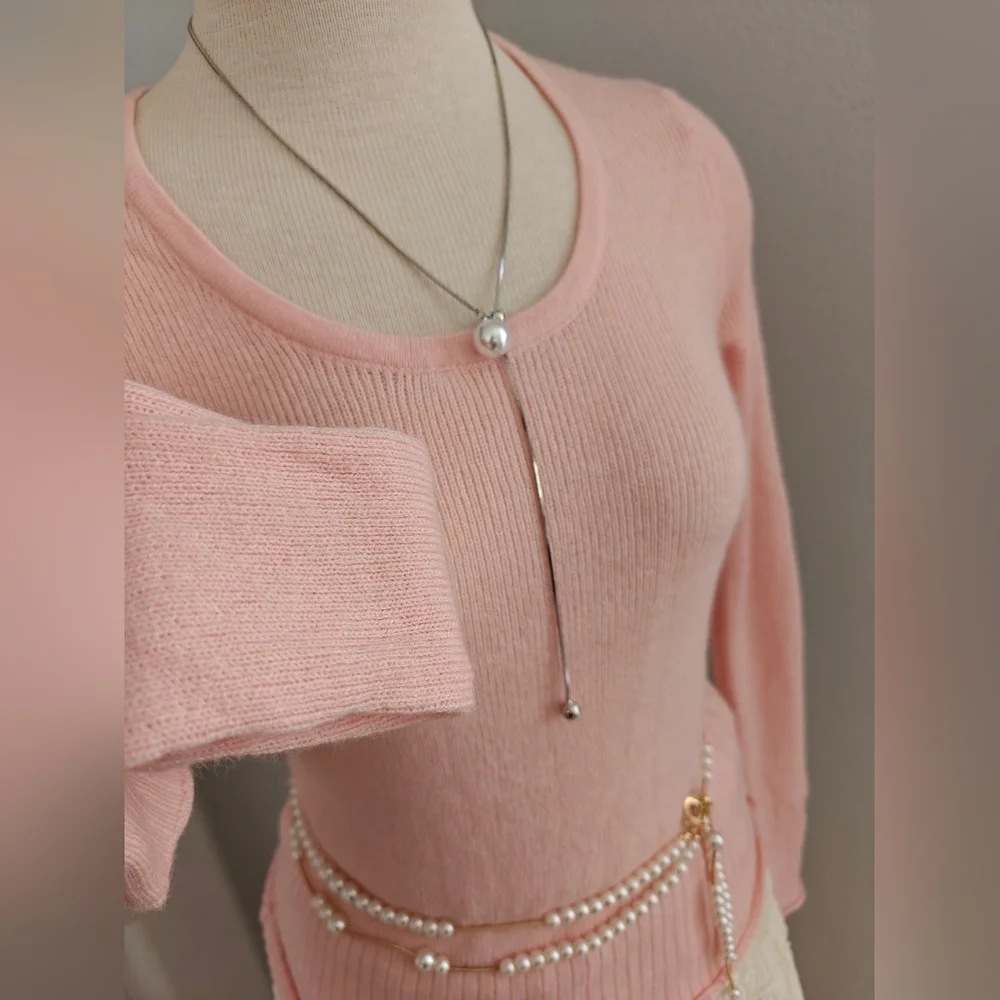 Like New Soft Pink Knit Sweater